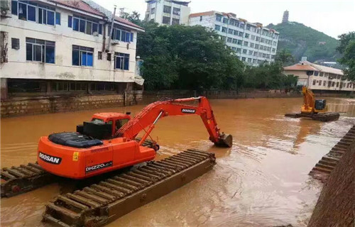 河南新乡水上挖掘机租赁哪里 河南新乡水上挖掘机租赁哪里