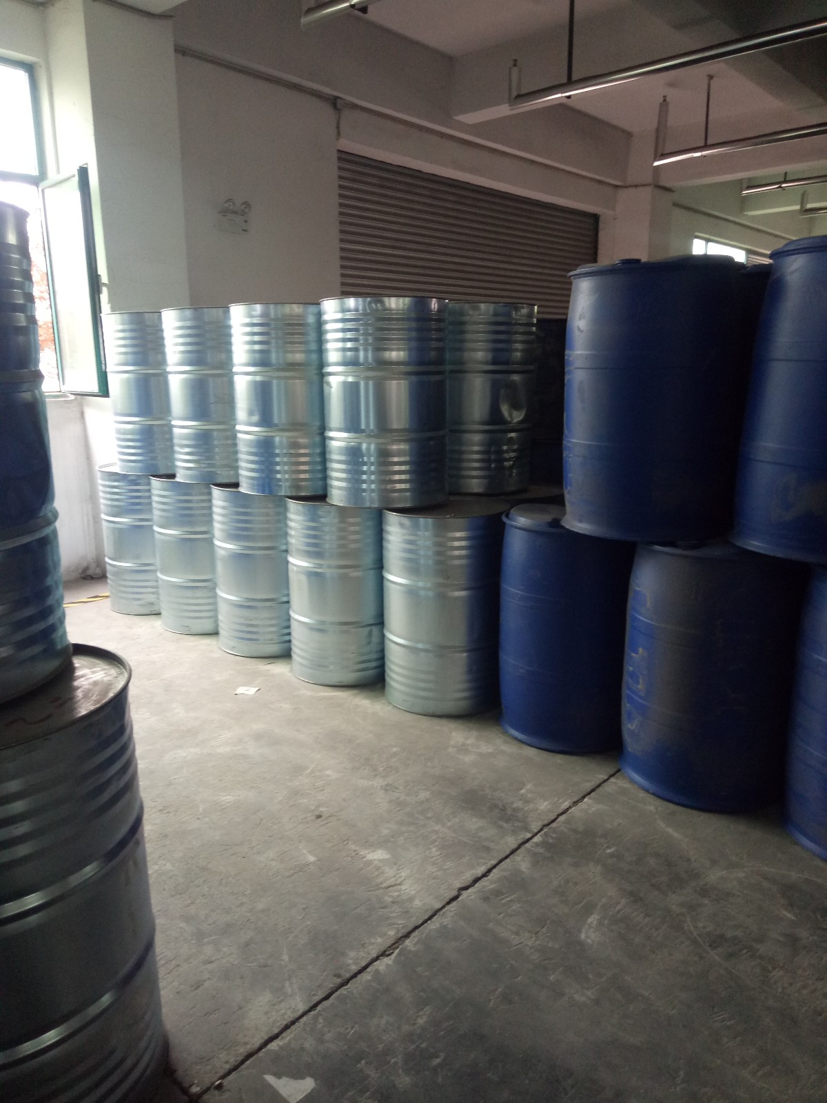 大量现货四氯化碳高纯度透明工业级钢铁除油清洗四氯化碳原装四氯化碳