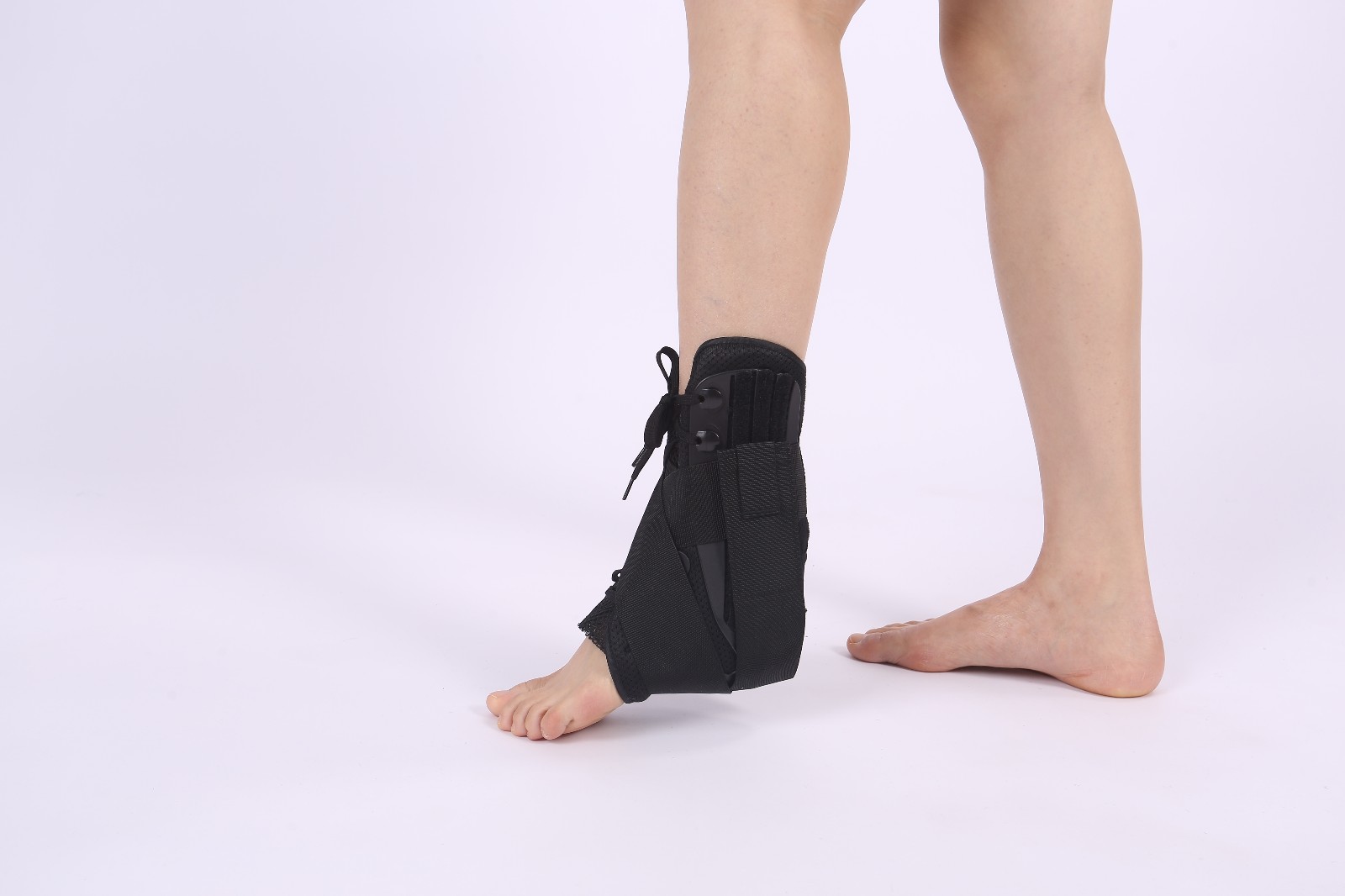 衡水旭康踝关节固定带脚踝扭伤骨折护具足踝关节护脚踝康复防护固定可
