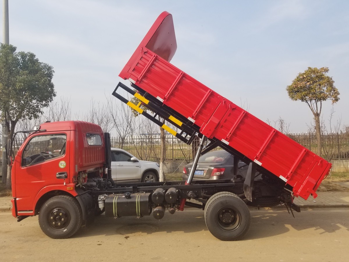 东风小型翻斗货车 东风小型货车价格及图片