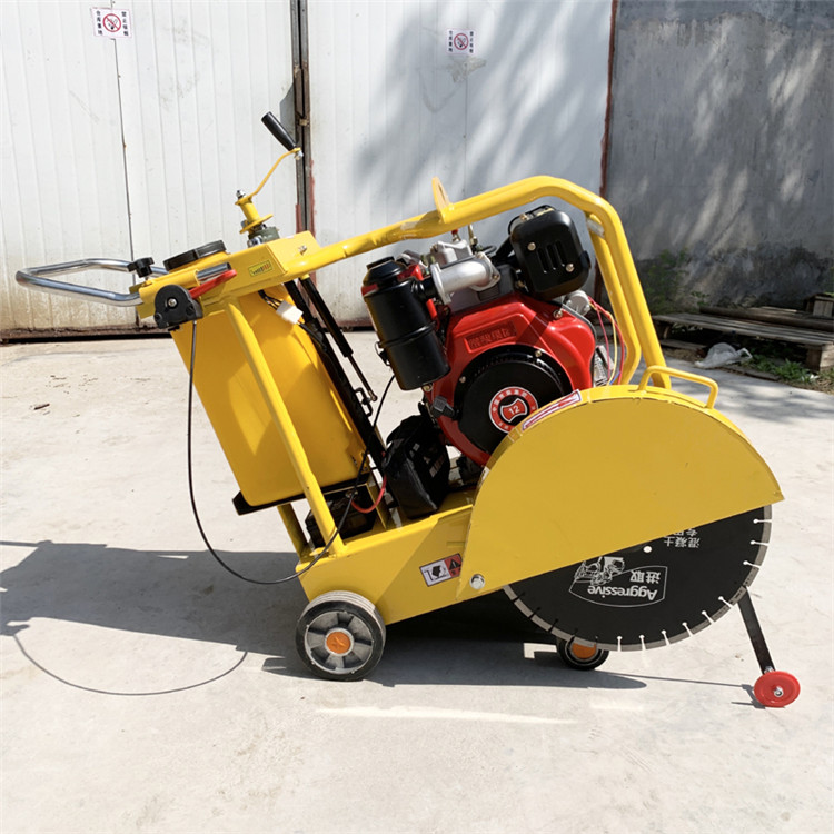 具有切割速度快,切口平整美观,同时能切断混凝土中的钢筋