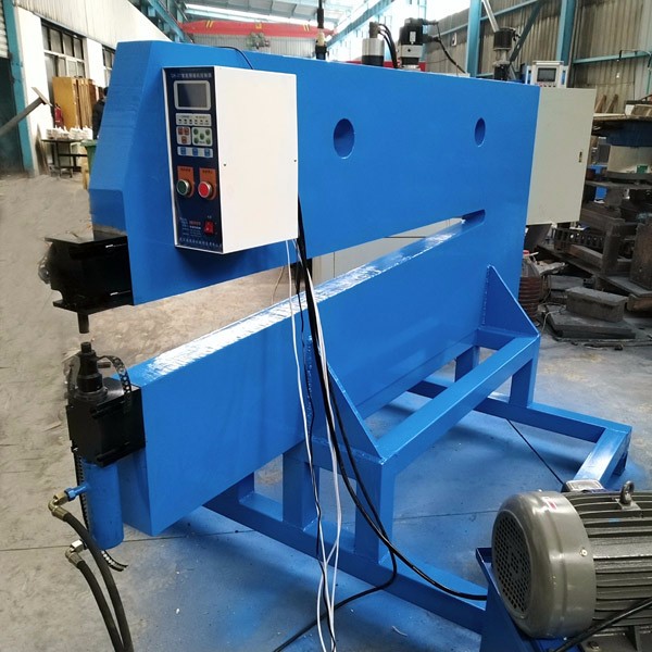 埃瑞特标志牌铆接机20年标志牌铆钉机制造经验