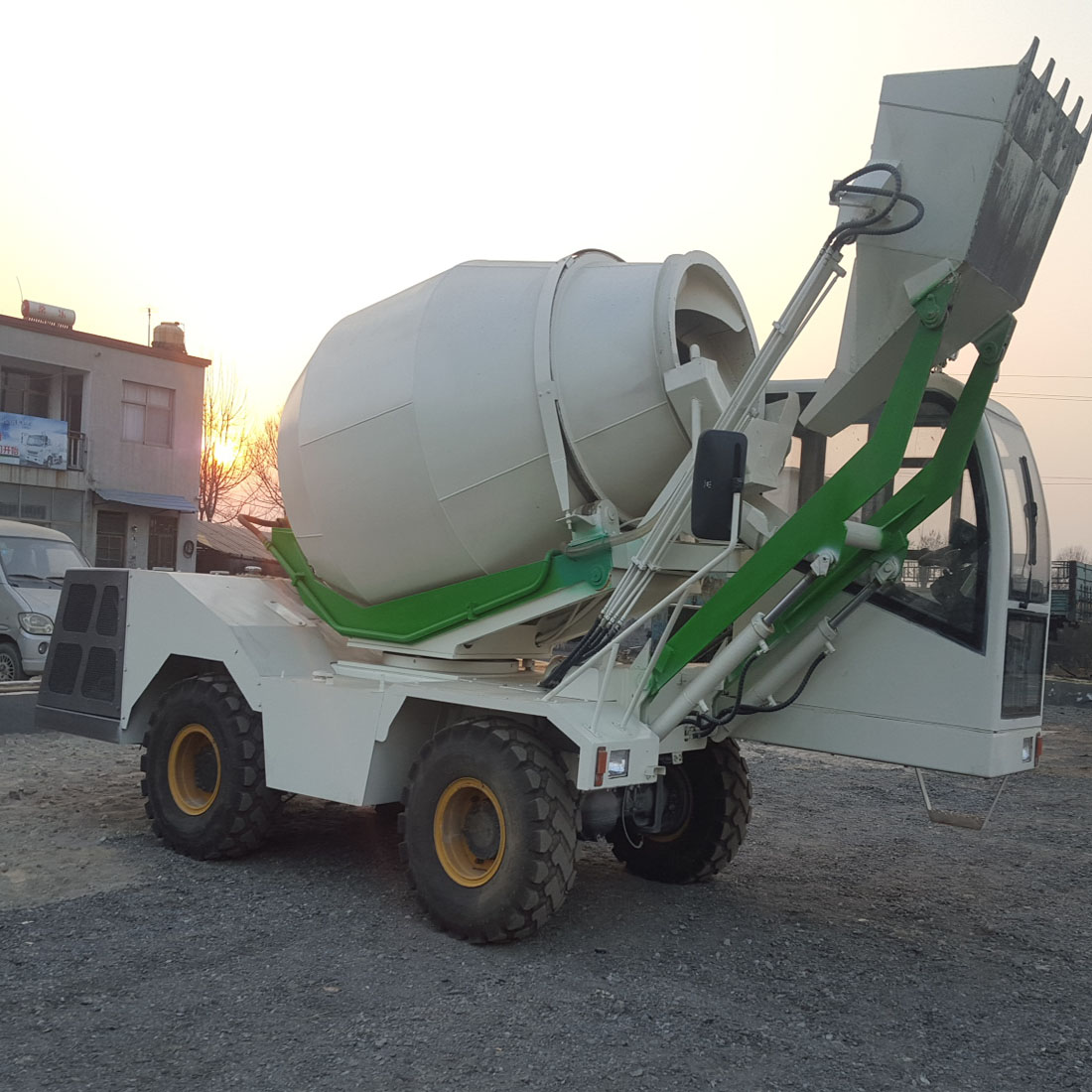 小型混凝土搅拌车 修路专用小型混凝土搅拌车