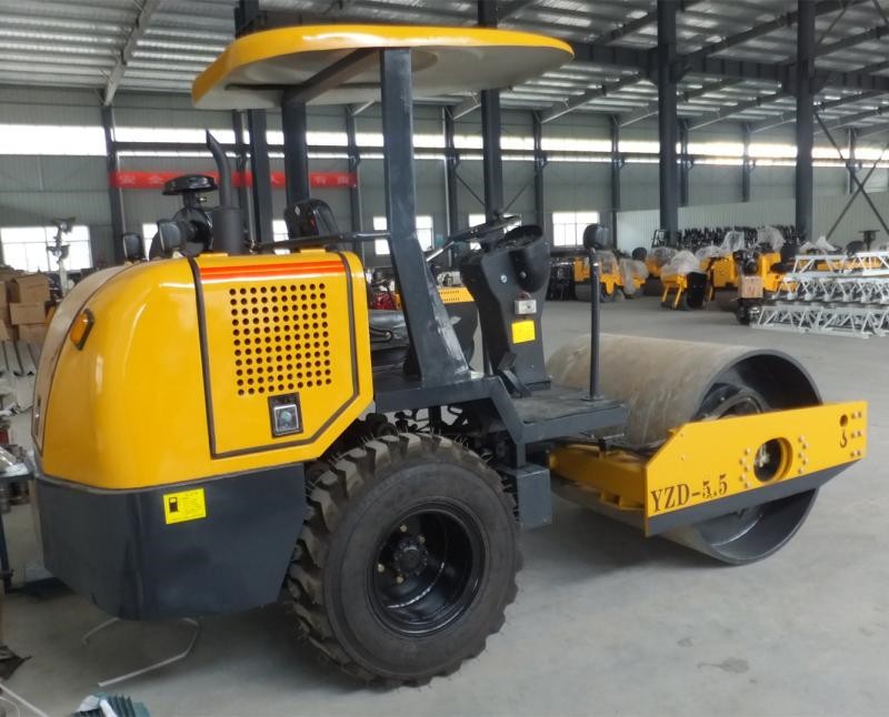 东硕机械3.5吨单钢轮座驾压路机 座驾式振动压路机