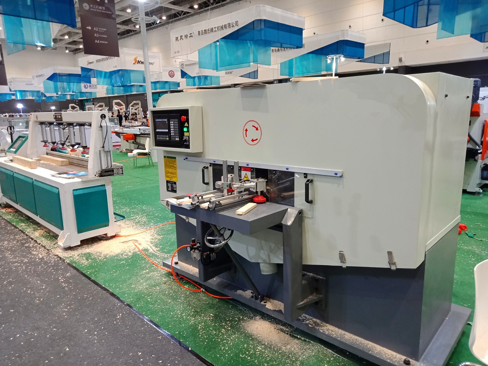 数控开榫机木工开榫机真的很疯狂