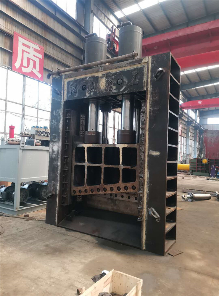 江山重工500t废钢龙门剪