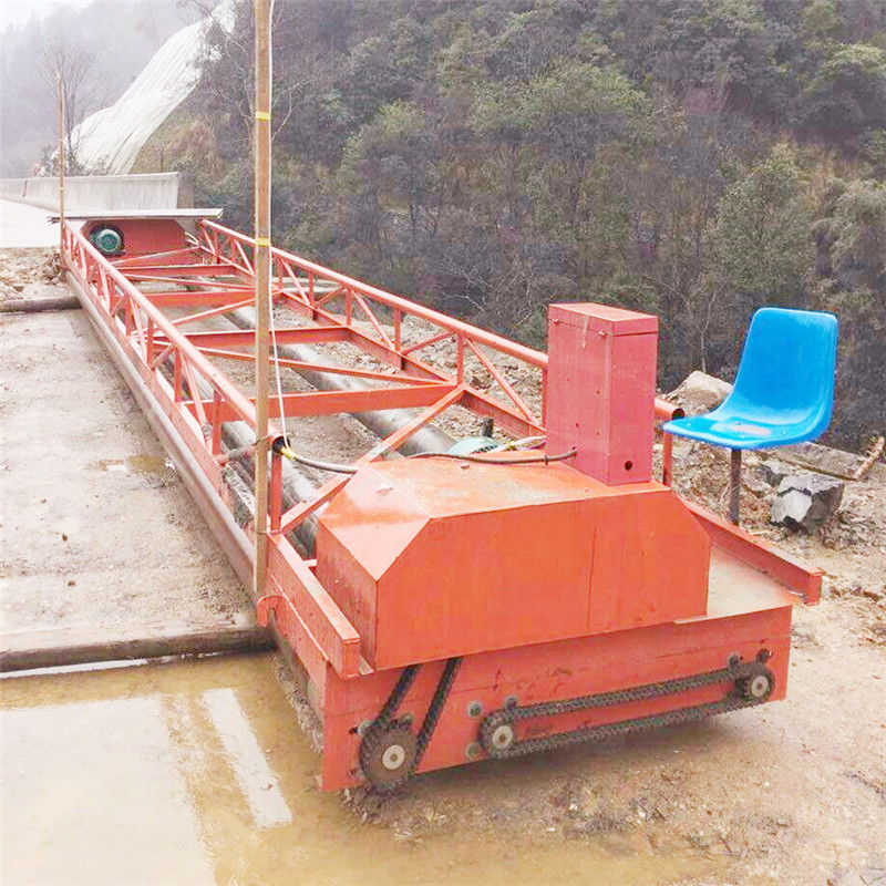 一对一指导使用三滚轴摊铺机 混凝土路面铺装机 三辊轴摊铺机经济实用