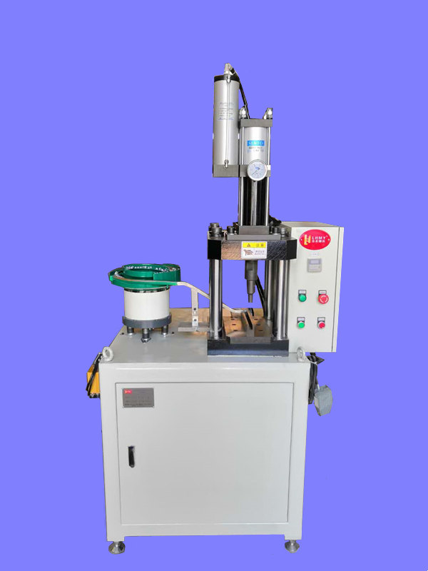 半自动转盘铆钉机