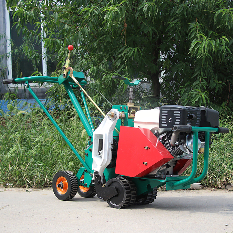 江苏苏州草坪专用铲草机 收卷切块起草机 自动起草卷草机-植保机械