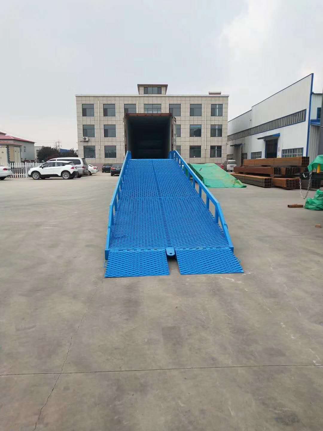 固定蹬车桥固定式液压卸货平台一体式固定装卸货蹬车桥