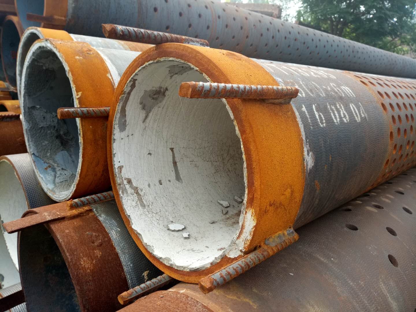 水井球墨铸铁钢管219mm/325mm铸铁井壁管dn200/dn300球墨铸铁井管厂家