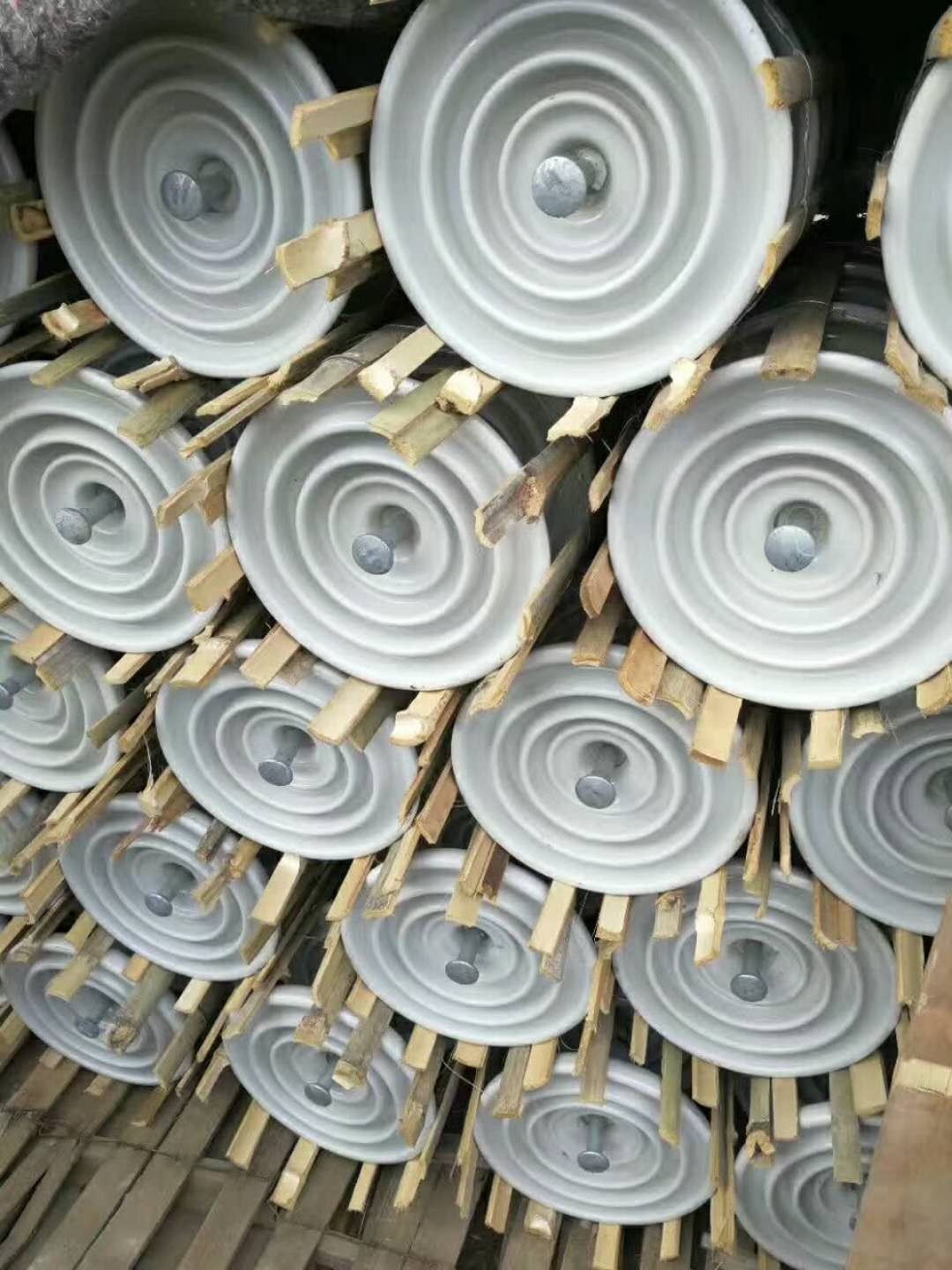 厂家供应陶瓷绝缘子 绝缘隔离柱-绝缘隔离柱|绝缘材料|电工电气–中国