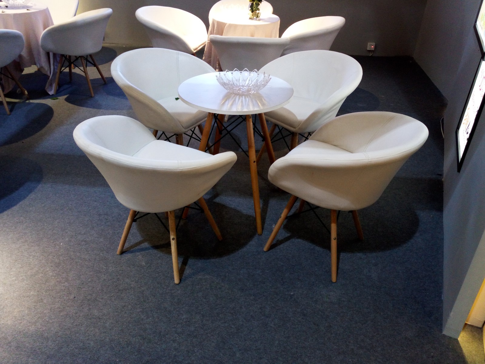 洽谈桌出租 葫芦椅出租 沙发椅出租