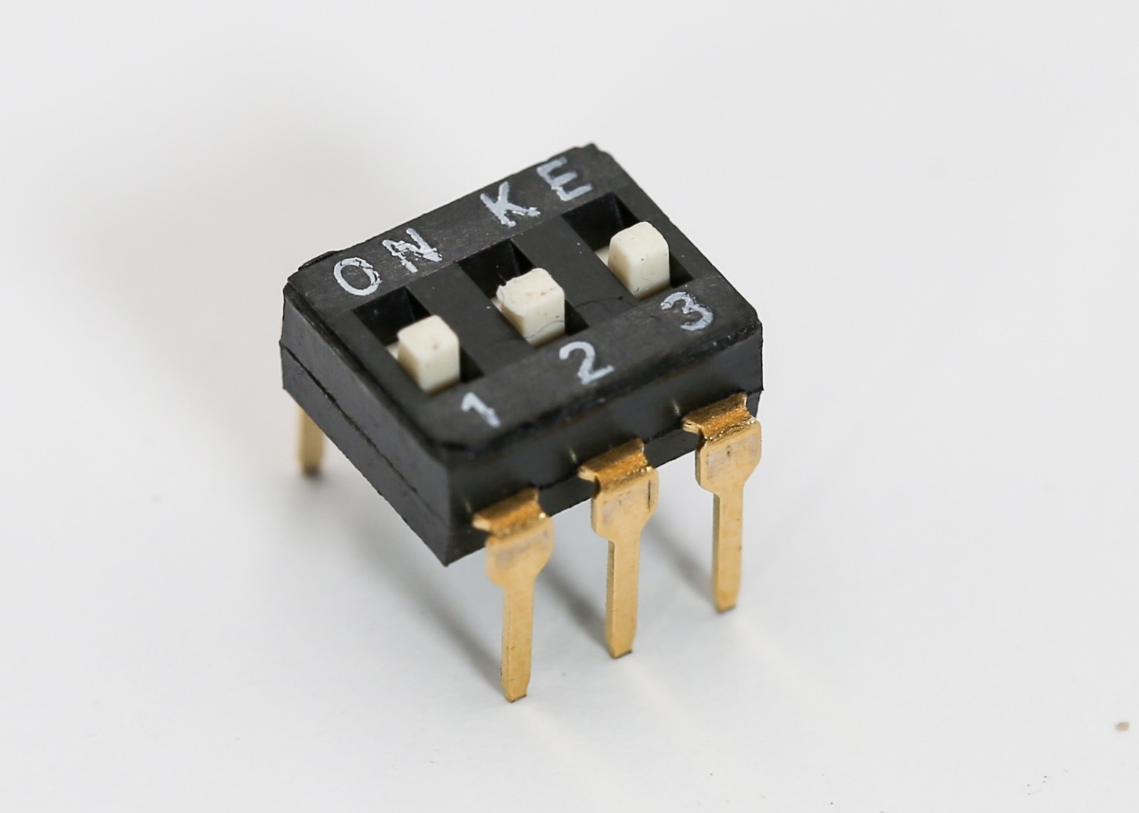 ke品牌拨码开关耐高温插件开关