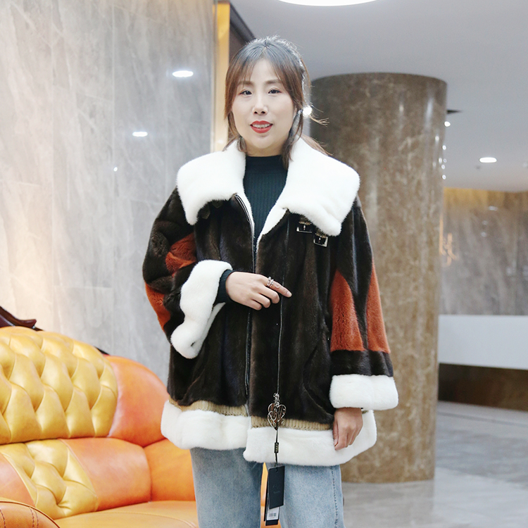 金夫人老潘皮草2019新款丹麦进口貂皮大衣短款撞色