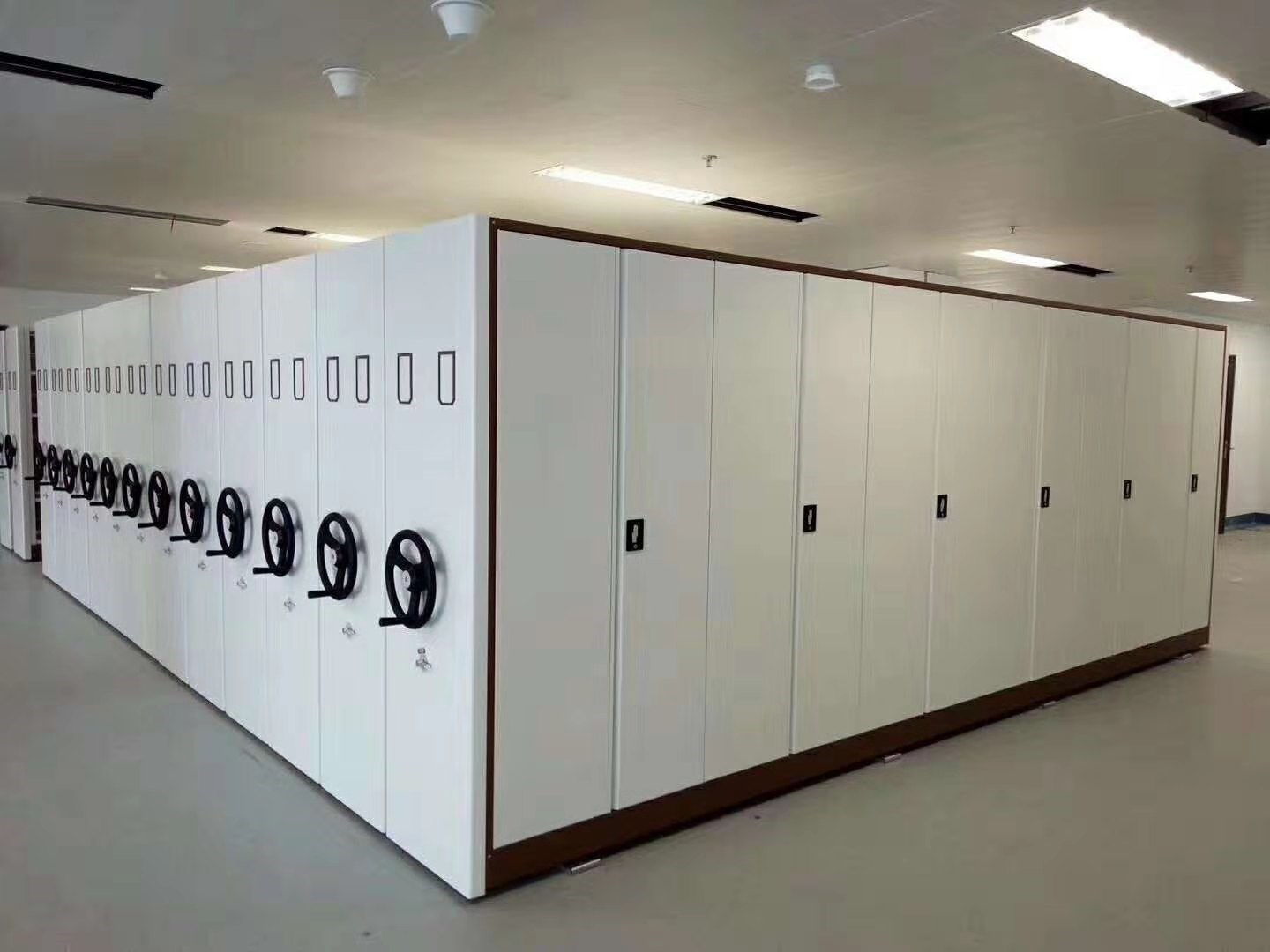 全封闭密集柜 圆盘式全封闭密集柜 圆盘式密集柜 档案密集架厂家