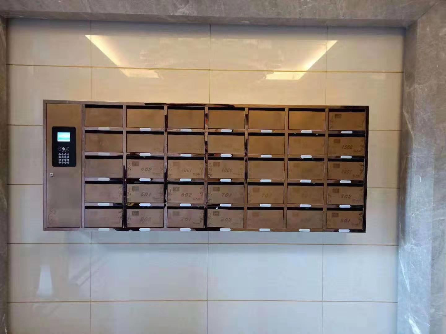 小区壁挂式信报箱现货批发 智能信报箱工作原理 落地式信报箱维护保养