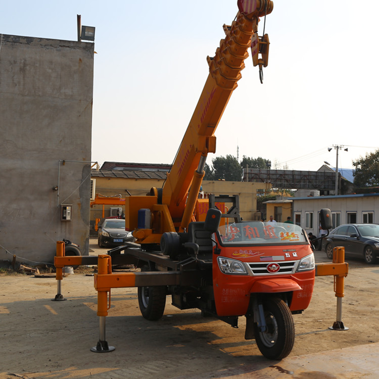 五征三轮吊车价格 农用底盘三轮吊车大型厂家-起吊车类|其他专用汽车