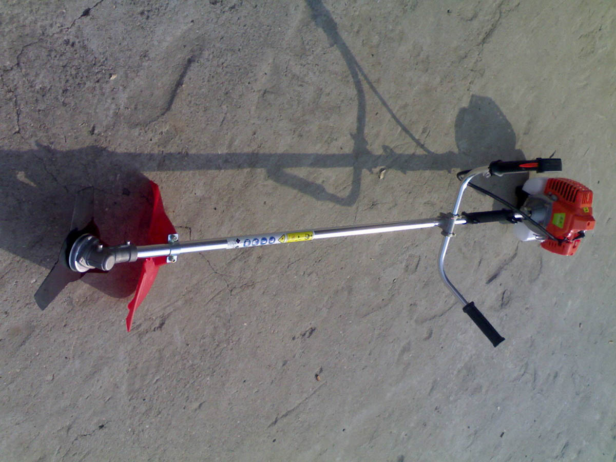 小型手提式汽油割草机_割草割灌机_龙钰机械路边割草机-种植机械|农业