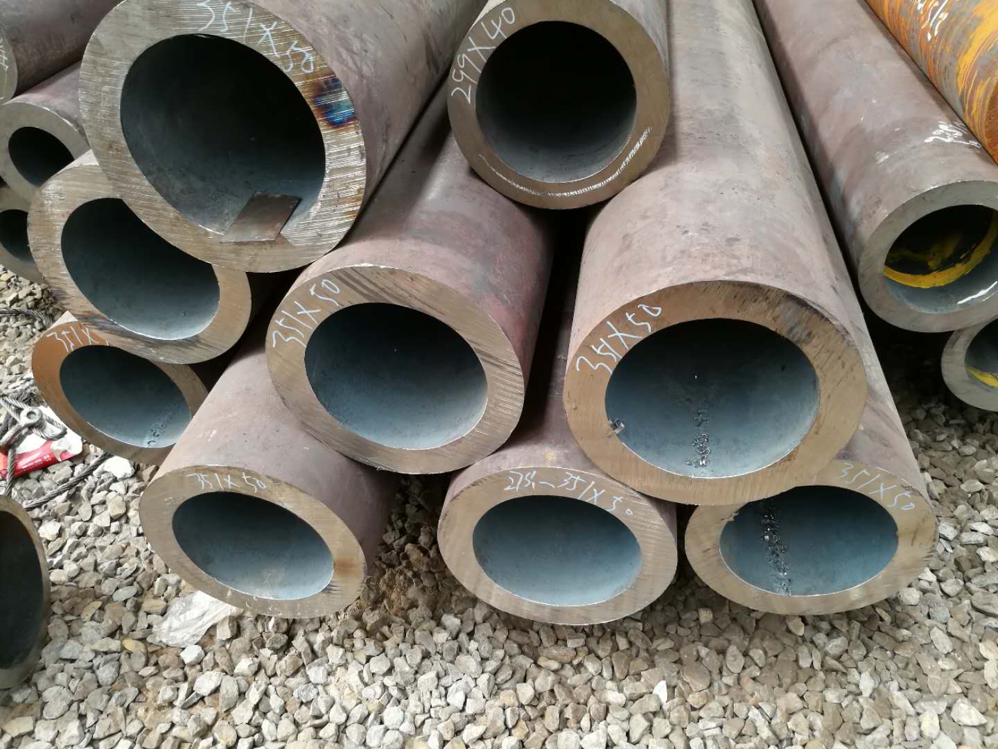 q345b厚壁无缝管q345c薄皮无缝管q345d中厚壁无缝管批发切割