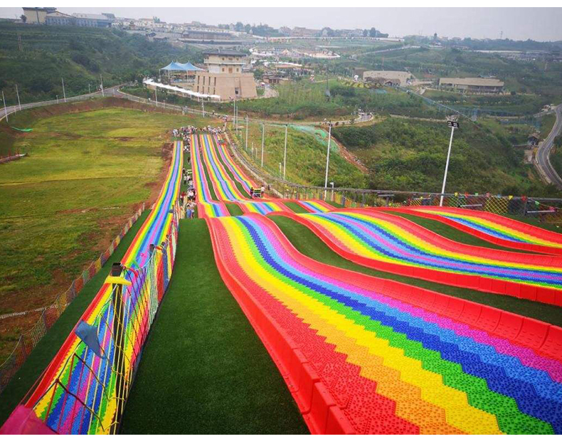 绯雨倾城七彩色 七彩滑梯运营 彩虹滑梯场地 景区游乐设备